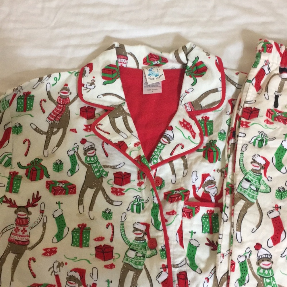 ❄️Matching Christmas Pajama Set!!❄️